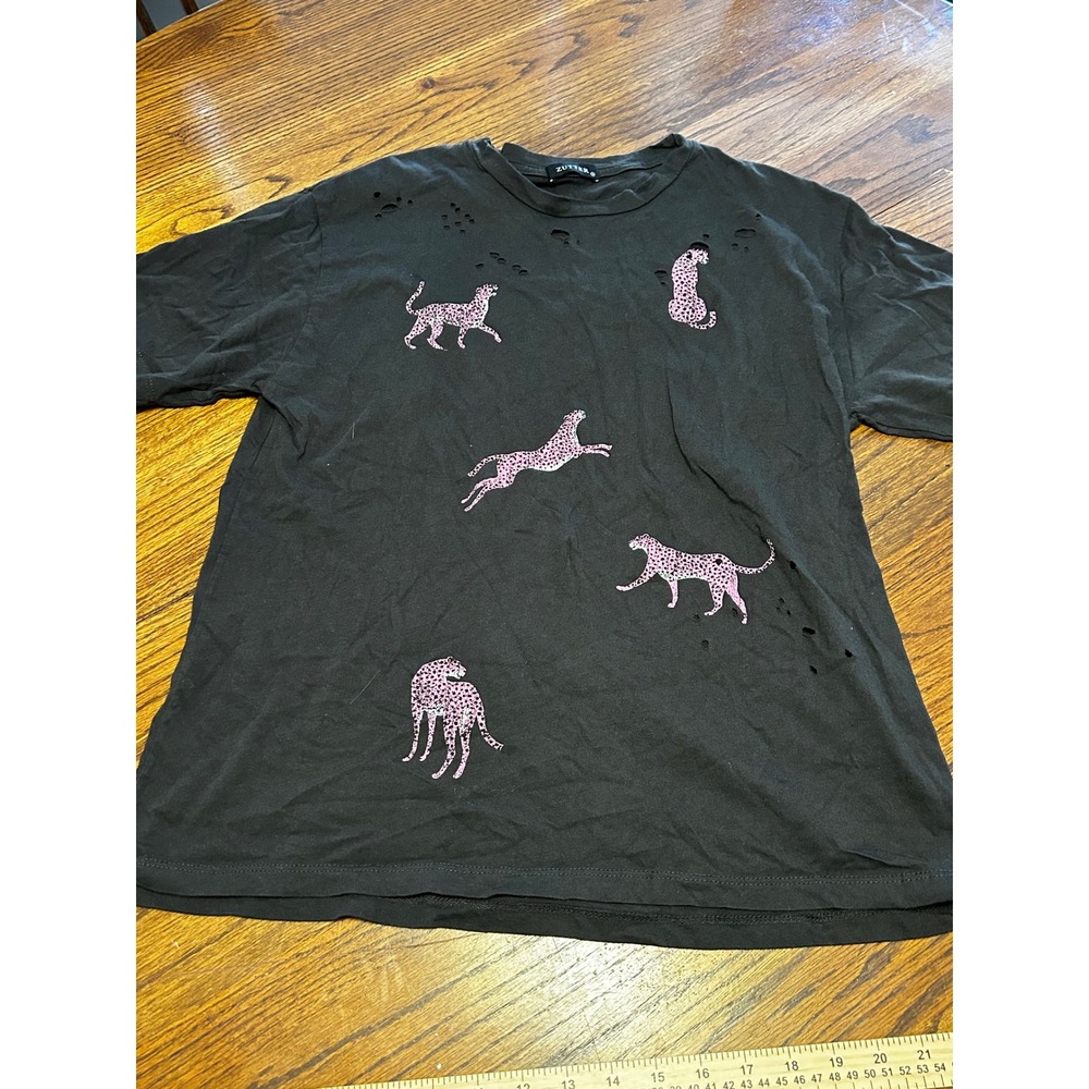 Zutter Distressed Pink Leopard Graphic T-Shirt Faded Black Crewneck Medium